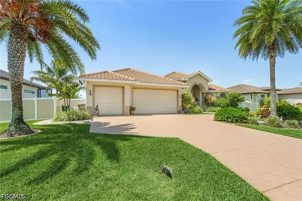 3230 SW 3rd Lane, Cape Coral, FL 33991