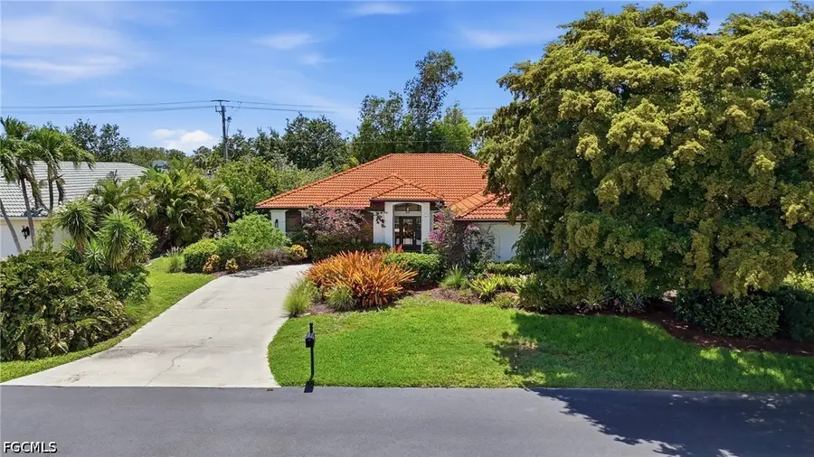 28360 Del Lago Way, Bonita Springs, FL 34135 - #2
