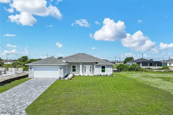 2622 NE 1st Place, Cape Coral, FL 33909