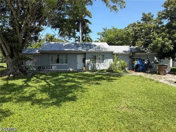 324 New York Drive, Fort Myers, FL 33905