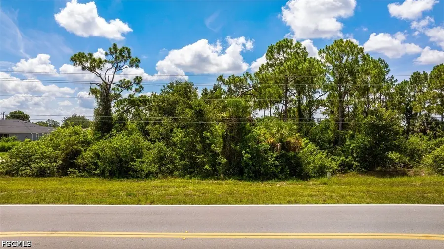 560/562 Alabama Road S, Lehigh Acres, FL 33974 - #3