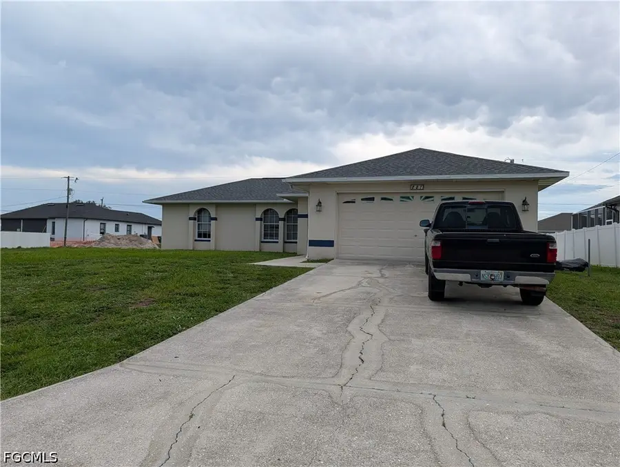 827 NE 17th Street, Cape Coral, FL 33909 - #2