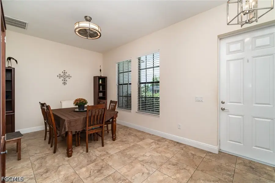 3137 SE 8th Avenue, Cape Coral, FL 33904 - #2