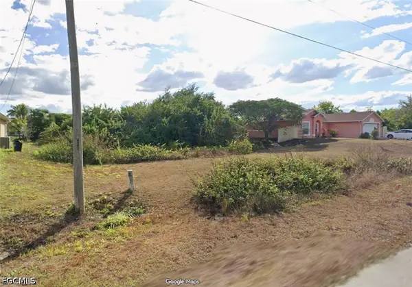 5221 Butte Street, Lehigh Acres, FL 33971