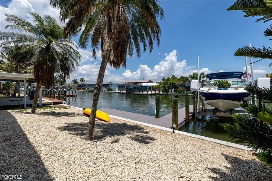 2452 York Road, Saint James City, FL 33956 - #3