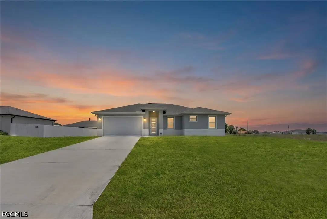 1049 Solar Court, Labelle, FL 33935 - #1