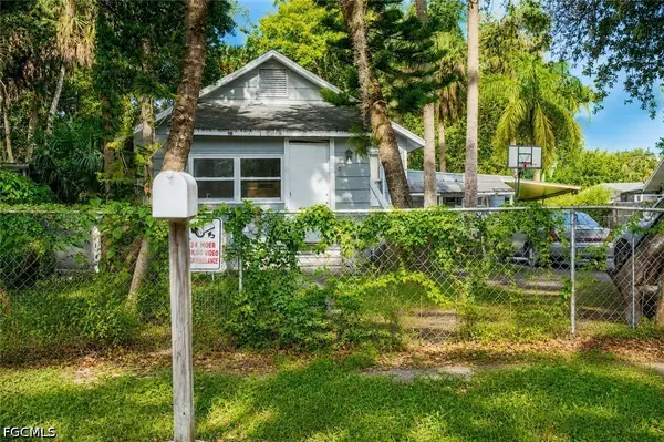 221 Avacado Court, Fort Myers, FL 33905