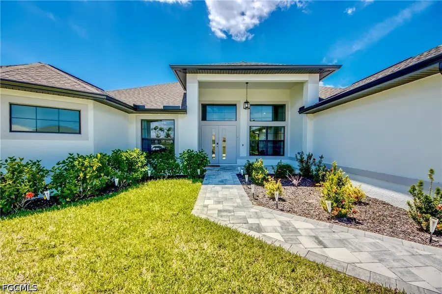 2104 SW 28th Lane, Cape Coral, FL 33914 - #2