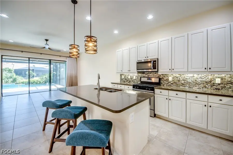 8260 Venetian Pointe Drive, Fort Myers, FL 33908 - #3