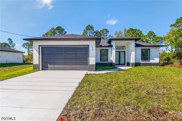 1156 Damen Street E, Lehigh Acres, FL 33974