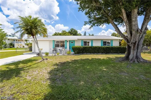 2138 Dominica Avenue, Fort Myers, FL 33905