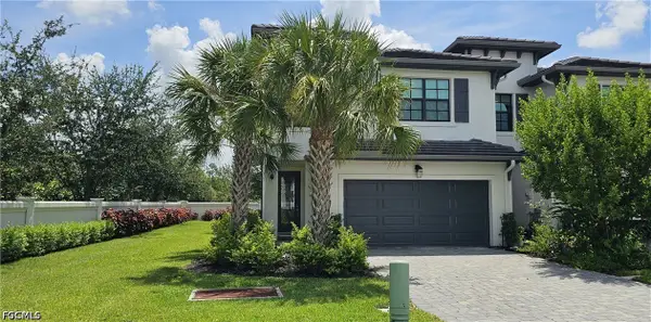 7510 Rockefeller Drive, Naples, FL 34119
