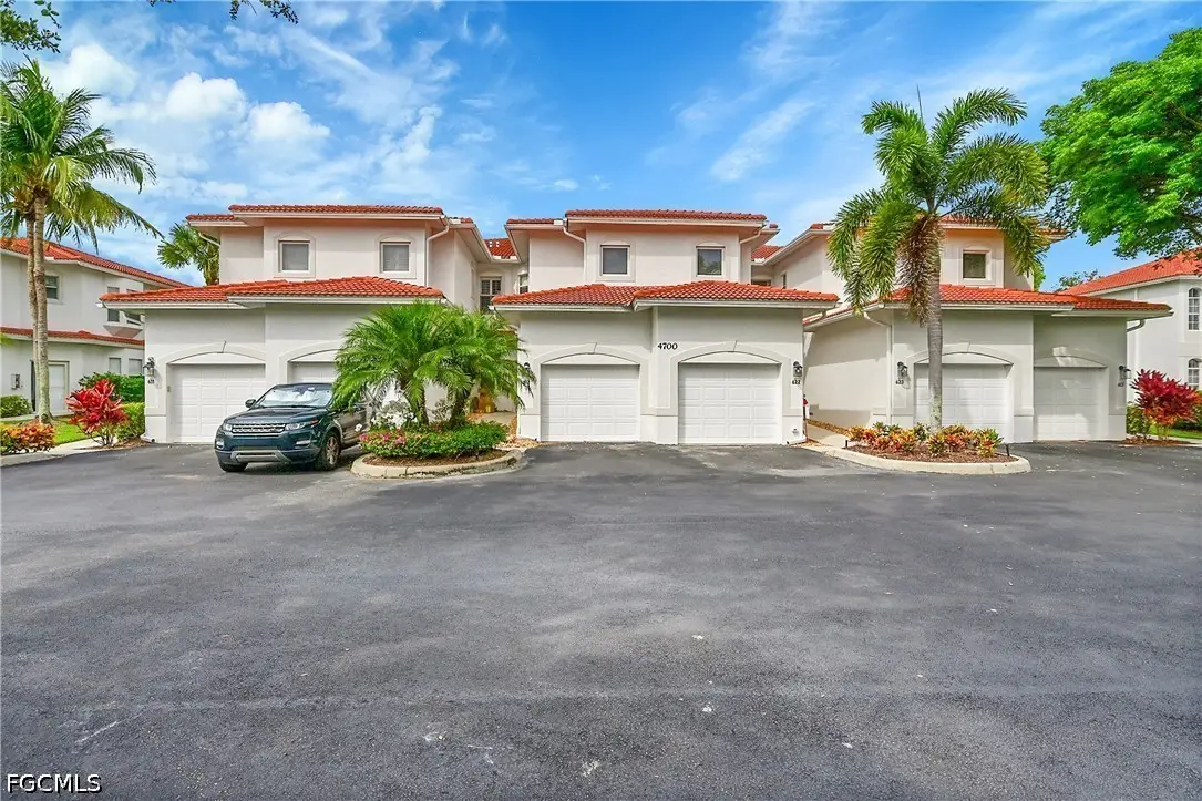 4700 Yacht Harbor Drive #612, Naples, FL 34112 - #1