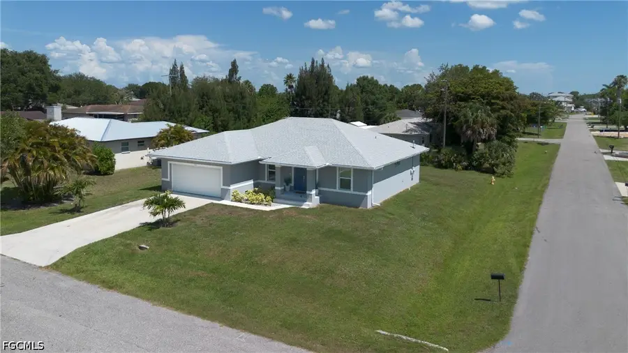 2115 Bahama Avenue, Fort Myers, FL 33905 - #3
