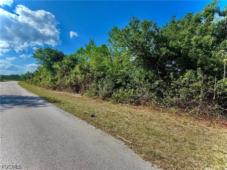 454 Westchester Drive, Lehigh Acres, FL 33972 - #2