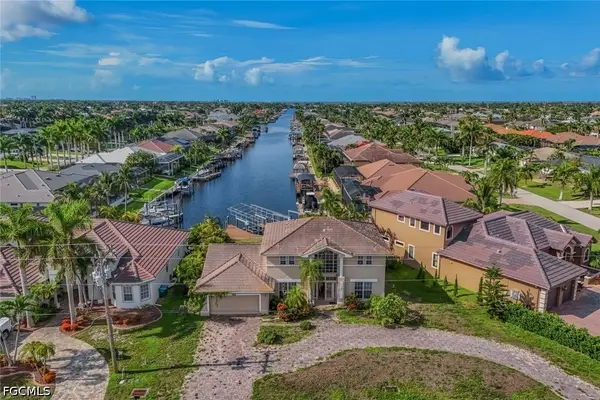 2502 Cape Coral Parkway W, Cape Coral, FL 33914