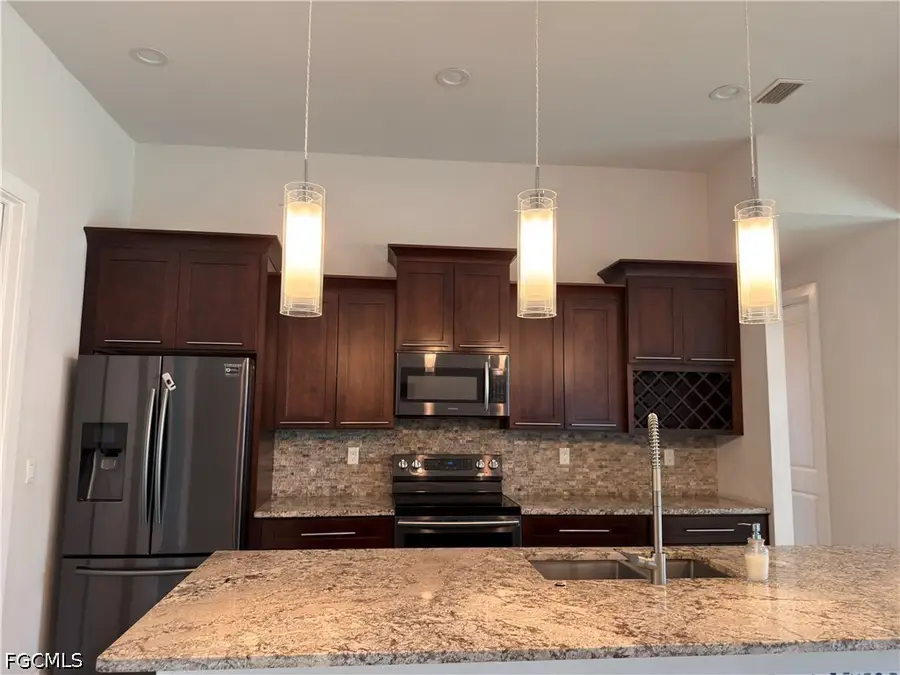 1504 SW Santa Barbara Place, Cape Coral, FL 33991 - #3