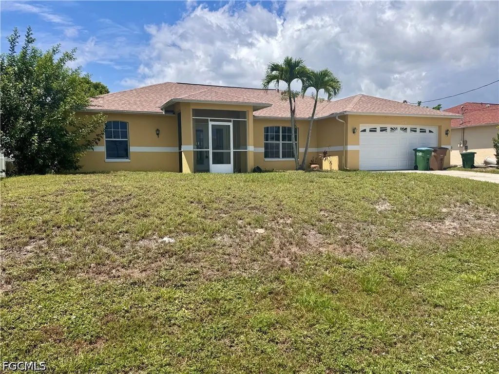 1209 SW 39th Street, Cape Coral, FL 33914 - #1
