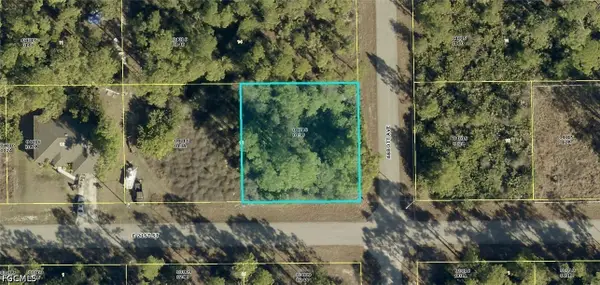 4307 E 21st Street, Alva, FL 33920