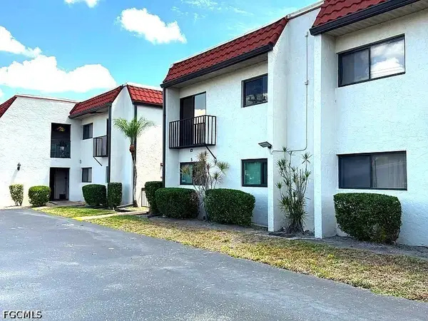 4728 Orange Grove Boulevard #12, North Fort Myers, FL 33903