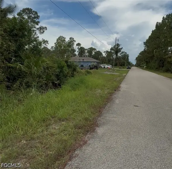 2018 Leroy Avenue, Alva, FL 33920