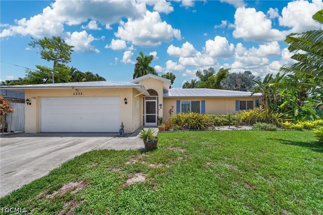 1212 SE 15th Street, Cape Coral, FL 33990 - #1