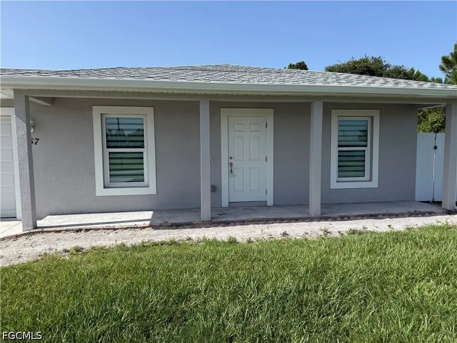 557 Oakshire Lane, Lehigh Acres, FL 33972 - #2