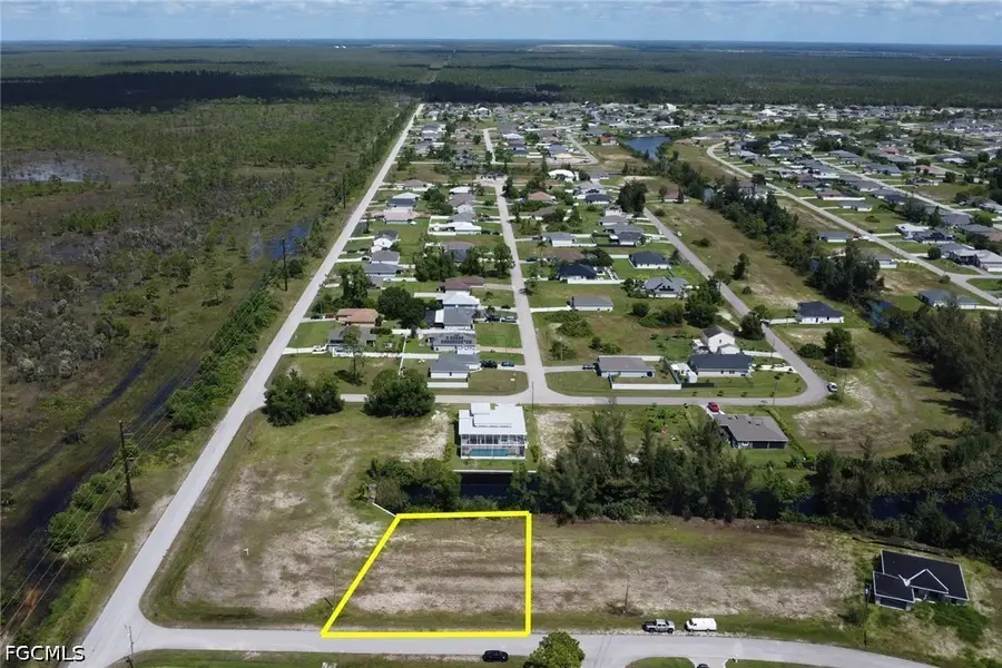 807 NE 38th Terrace, Cape Coral, FL 33909 - #3
