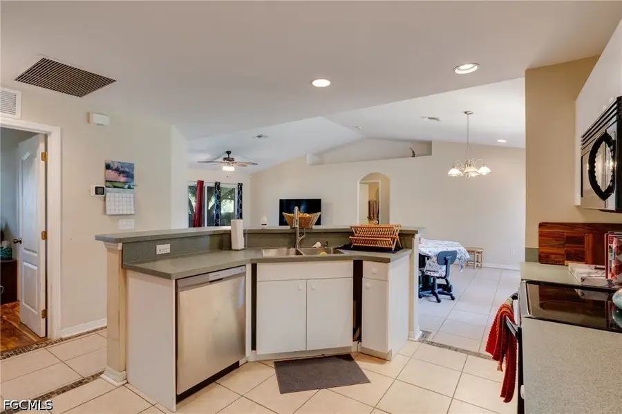 104 W 11th Street, Lehigh Acres, FL 33972 - #3