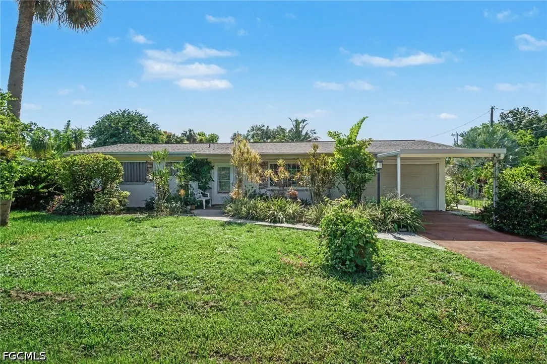1564 Ixora Drive, North Fort Myers, FL 33917 - #1
