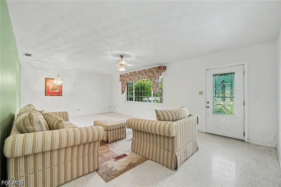 1564 Ixora Drive, North Fort Myers, FL 33917 - #3
