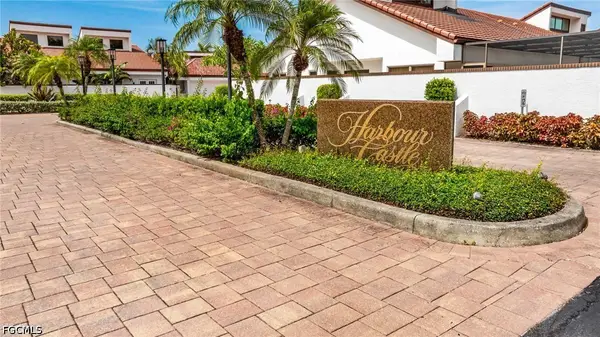 5501 Harbour Castle Drive, Fort Myers, FL 33907