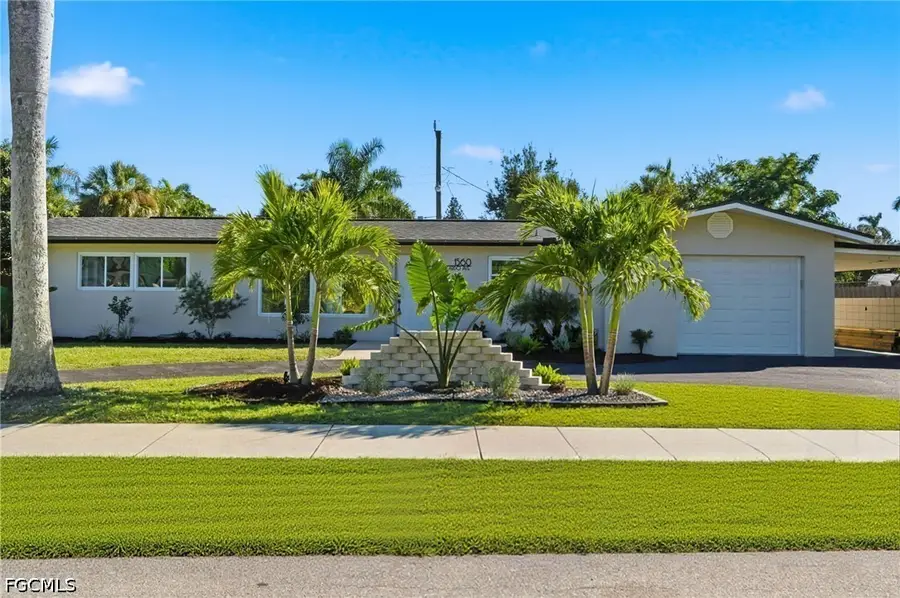 1560 Ricardo Avenue, Fort Myers, FL 33901 - #2