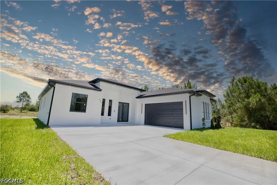 906 Greenwood Avenue W, Lehigh Acres, FL 33972 - #2