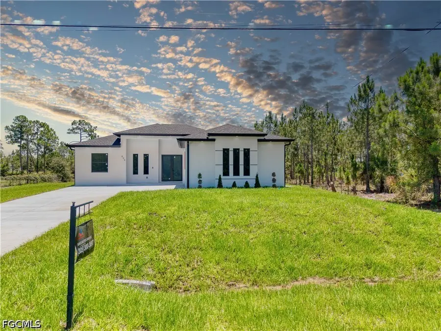 906 Greenwood Avenue W, Lehigh Acres, FL 33972 - #3