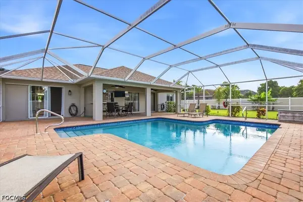 130 SE 28th Terrace, Cape Coral, FL 33904