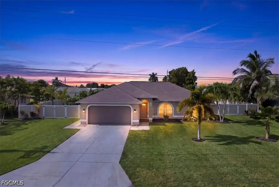 130 SE 28th Terrace, Cape Coral, FL 33904 - #2