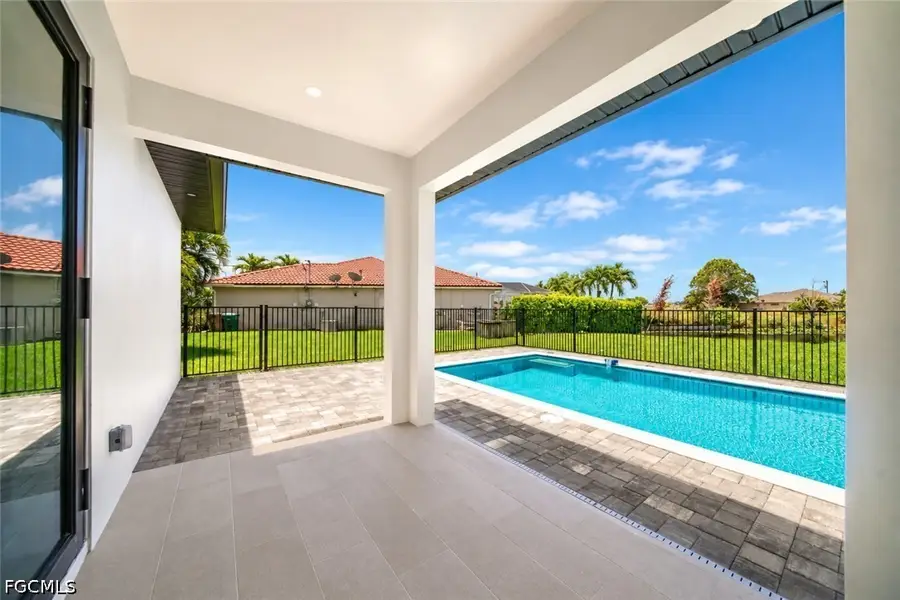 824 SW 15th Street, Cape Coral, FL 33991 - #2