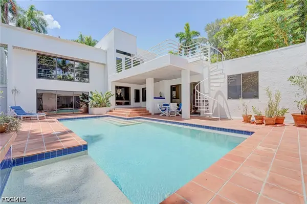 1215 Caloosa Drive, Fort Myers, FL 33901