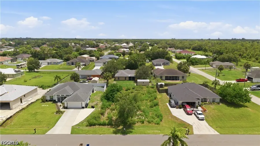 6421 Castlewood Circle, Fort Myers, FL 33905 - #2
