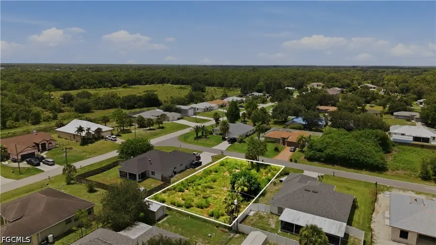 6421 Castlewood Circle, Fort Myers, FL 33905 - #3