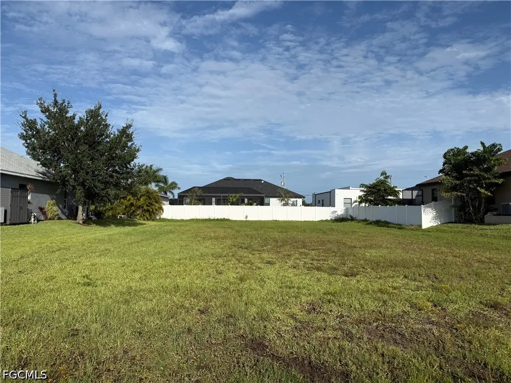 118 SW 37th Avenue, Cape Coral, FL 33991 - #1