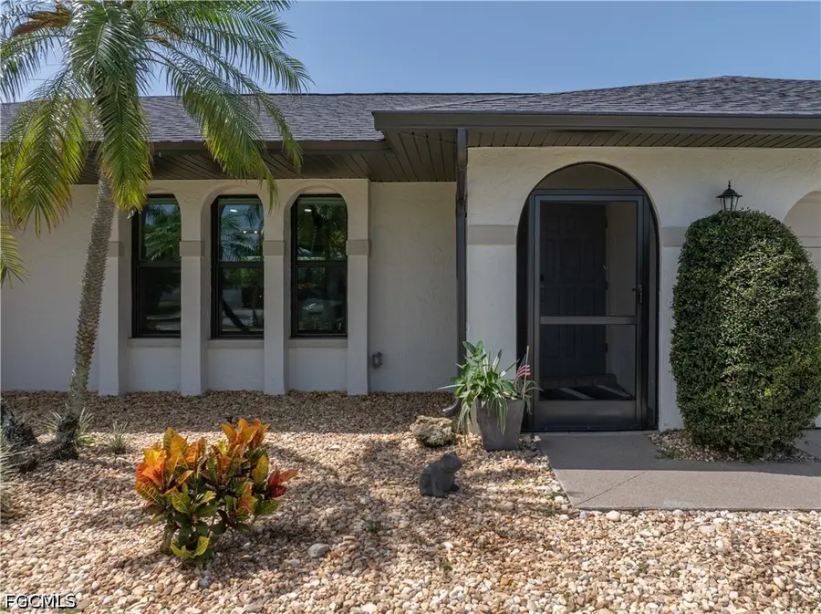 818 El Dorado Parkway W, Cape Coral, FL 33914 - #2