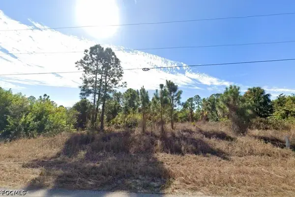 1048 Kanuga Street E, Lehigh Acres, FL 33974