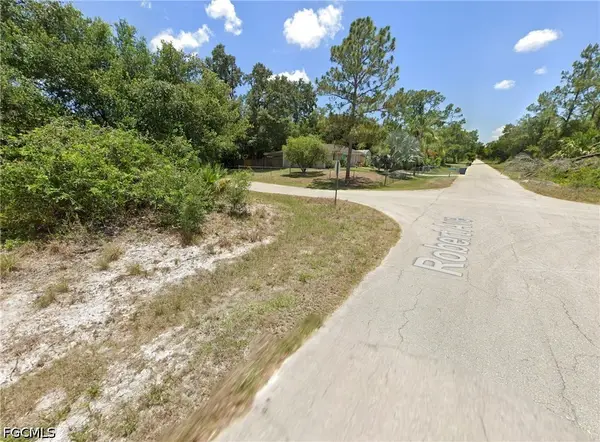 1900 Robert Avenue, Lehigh Acres, FL 33972