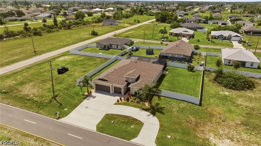 1262 N Gator Circle, Cape Coral, FL 33909 - #2
