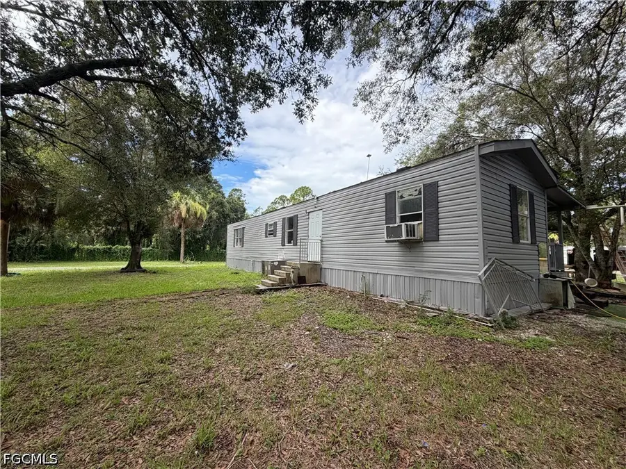770 S Mayoral Street, Clewiston, FL 33440 - #3