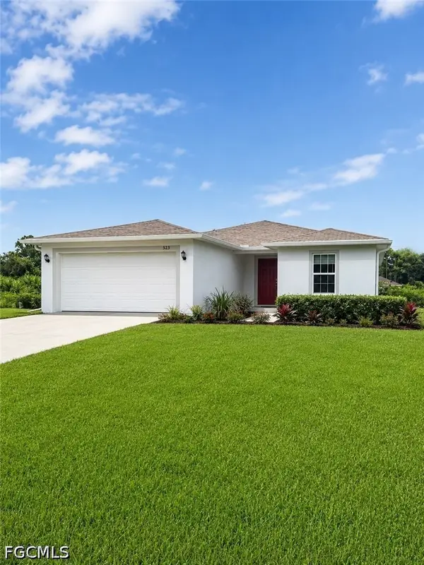 523 Wabasso Avenue S, Lehigh Acres, FL 33974