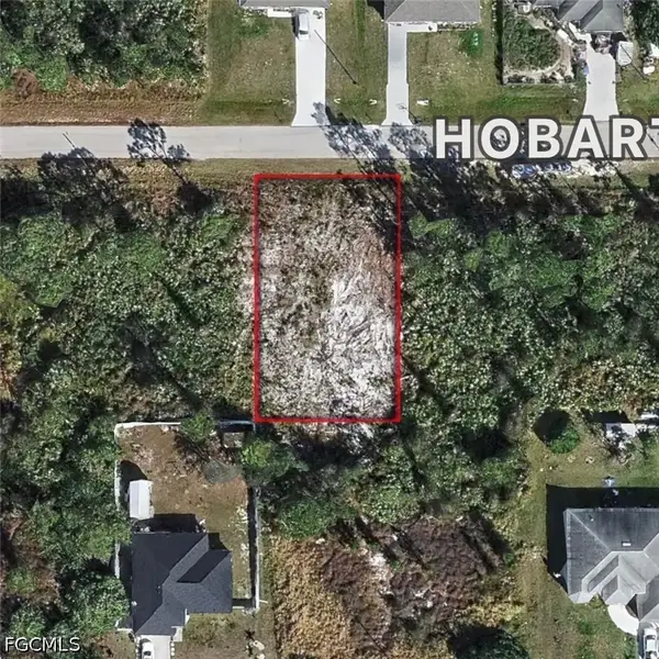 1028 Hobart Street, Lehigh Acres, FL 33974