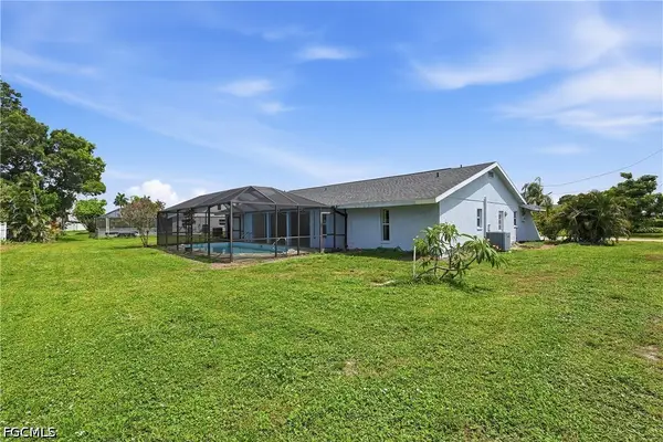 3812 SE 10th Avenue, Cape Coral, FL 33904